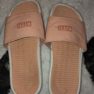 Authentic kids sandals/slides